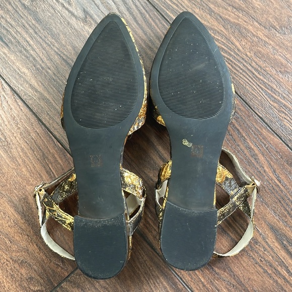 Anne Klein flats - Picture 4 of 5